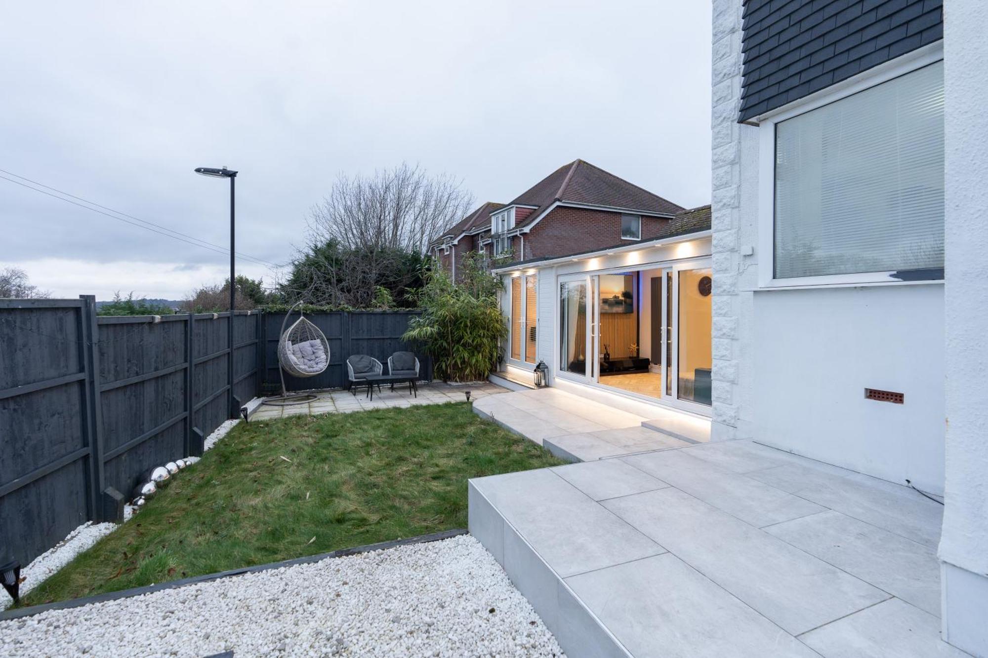 Estwood - Gated House Vila Southampton Exterior foto